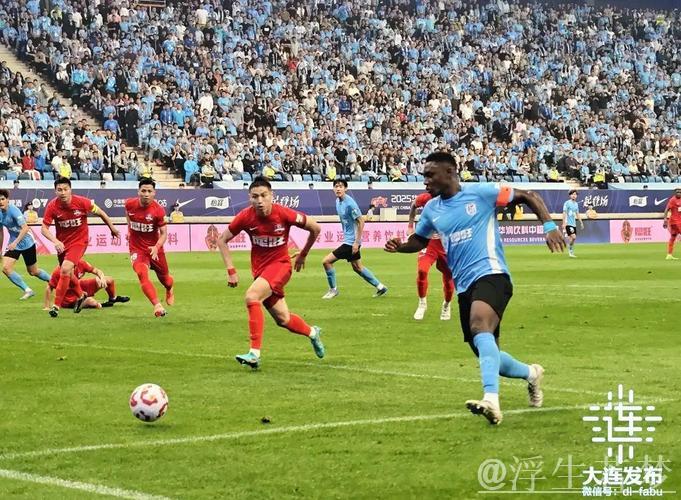 大连英博主场击败梅州客家 大连英博主场击败梅州客家