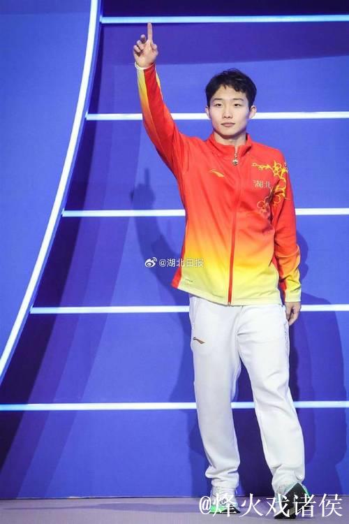 十五运会:王宗源勇夺男子1米板金牌,郑九源摘铜 十五运会:王宗源勇夺男子1米板金牌,郑九源摘铜