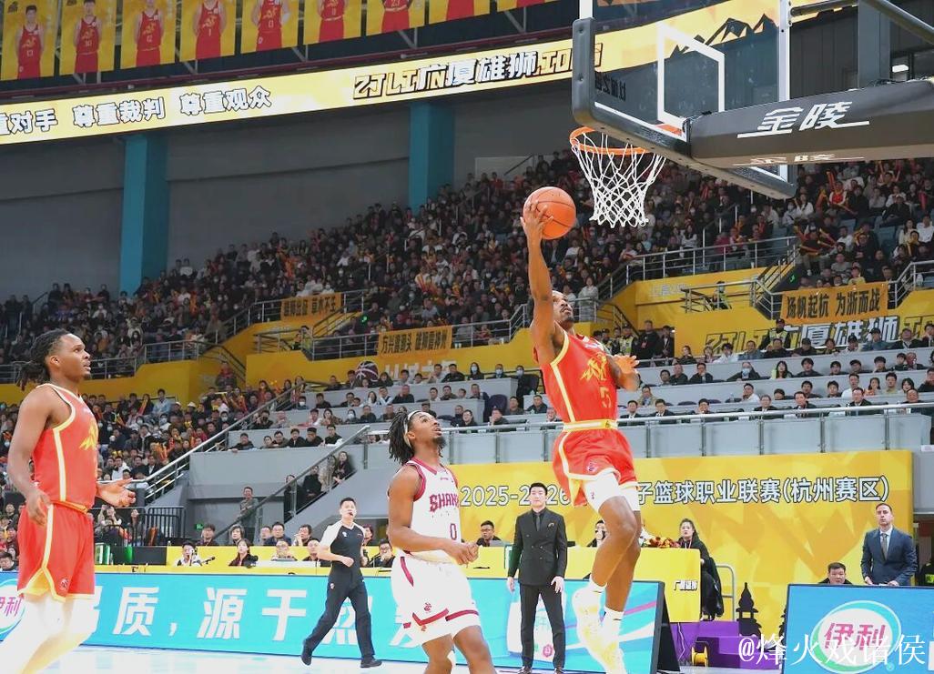 CBA新赛季常规赛揭幕战 浙江方兴渡赢下开门红 CBA新赛季常规赛揭幕战 浙江方兴渡赢下开门红